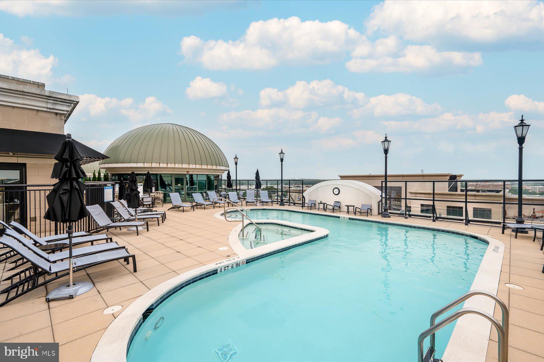 GRANDVIEW AT ANNAPOLIS TOWNE CENTRE - Residential