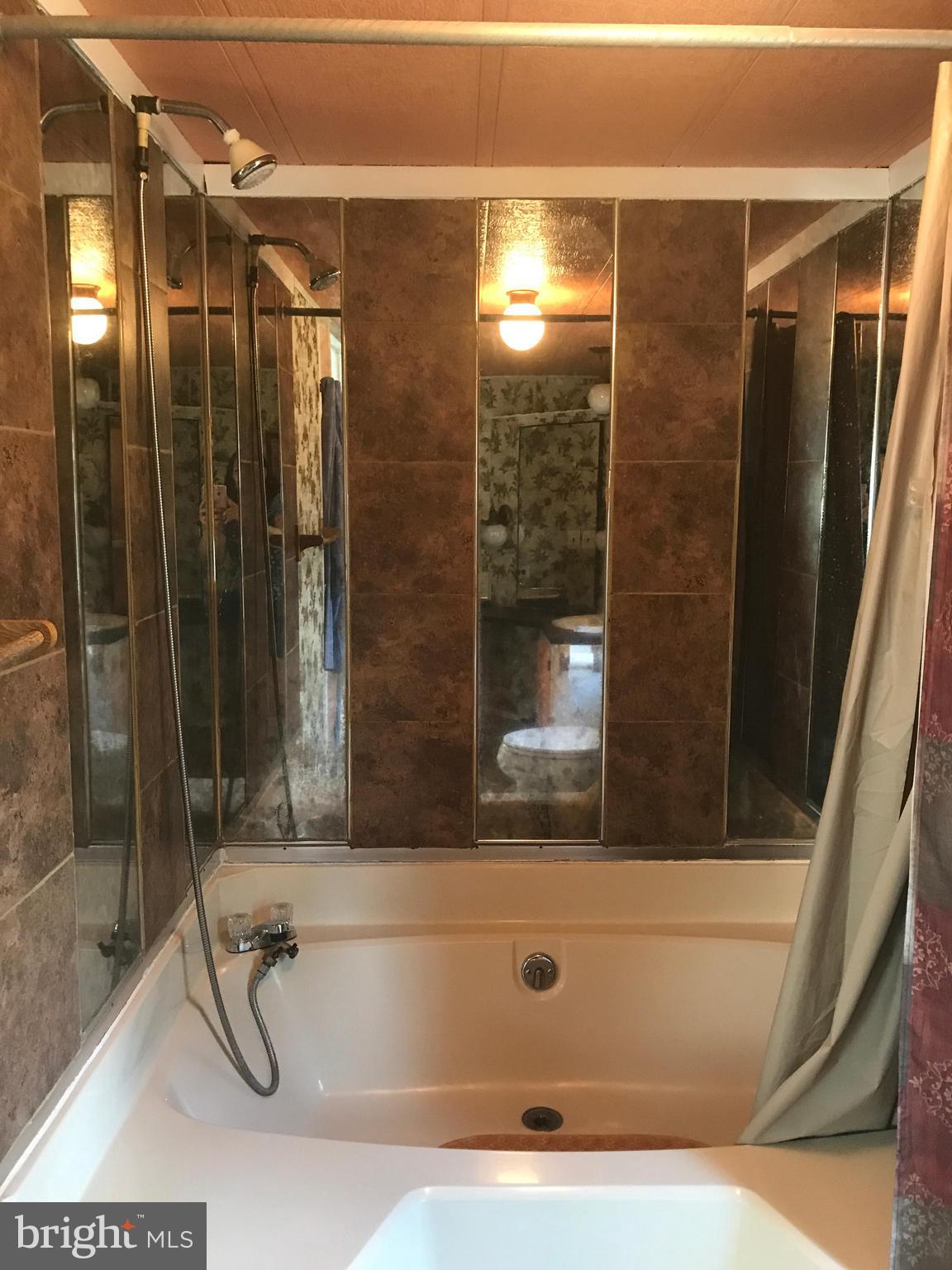 WAPLES MOBILE HOME PARK - Residential