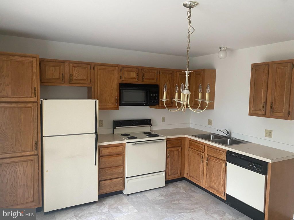 Photo of 350 HILLSIDE TER, LEOLA, PA 17540 (MLS # PALA2037680)