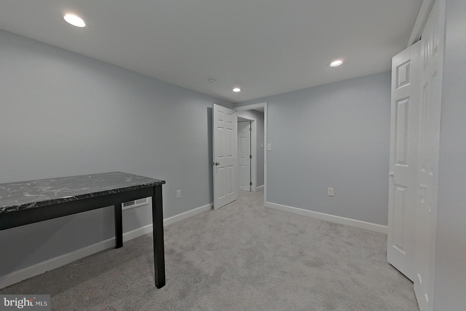 AMBERLY - Residential