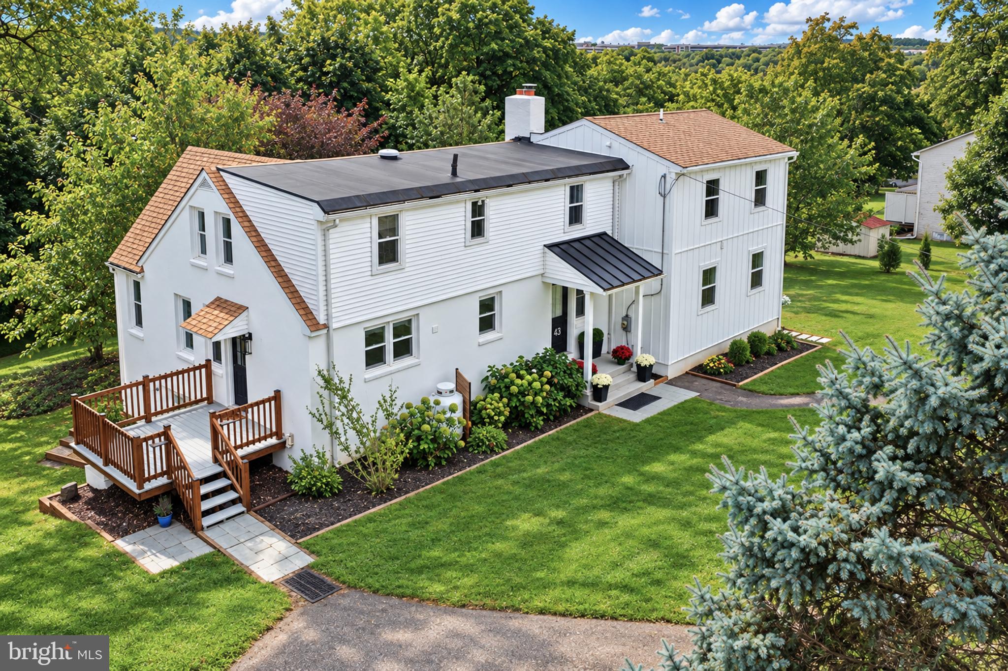 43 HENRY AVENUE