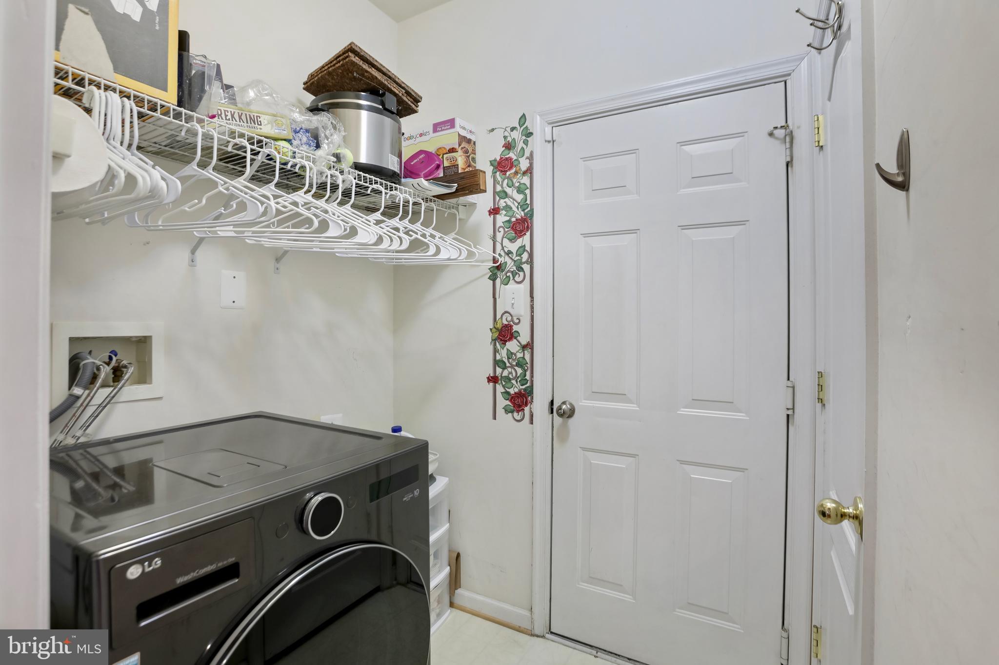 WILLOW BROOK - Residential