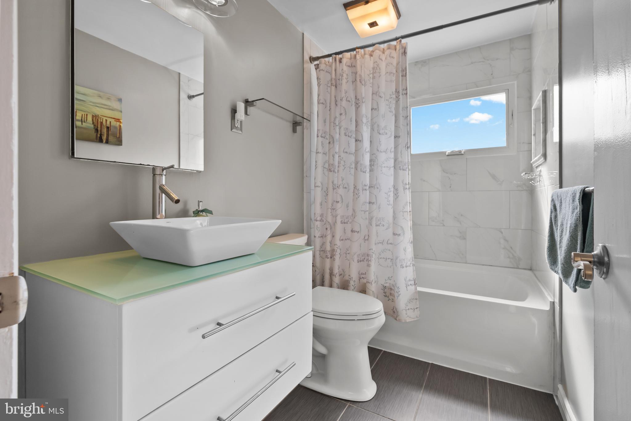 GREEN ACRES - Residential