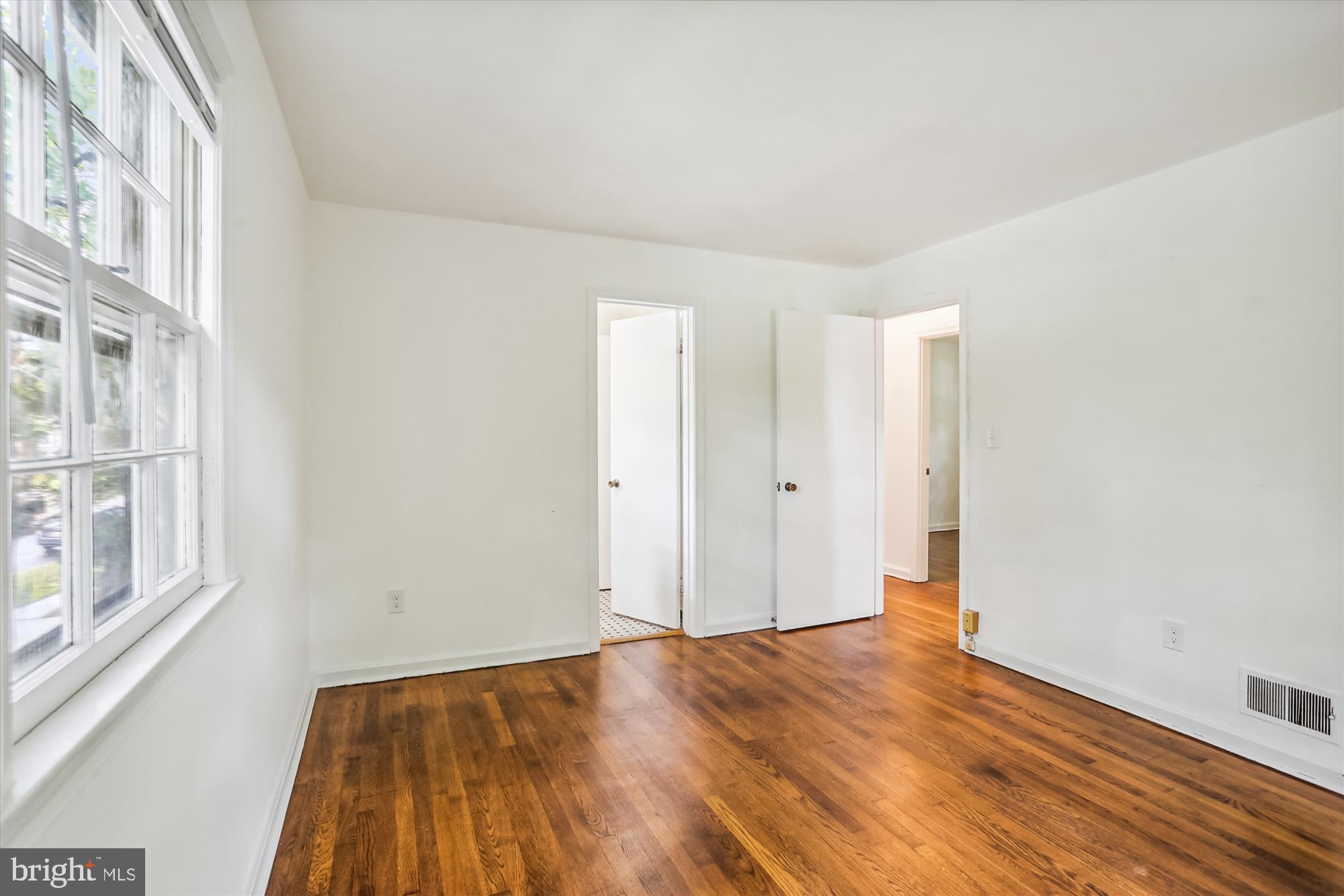 BURGUNDY ESTATES - Residential