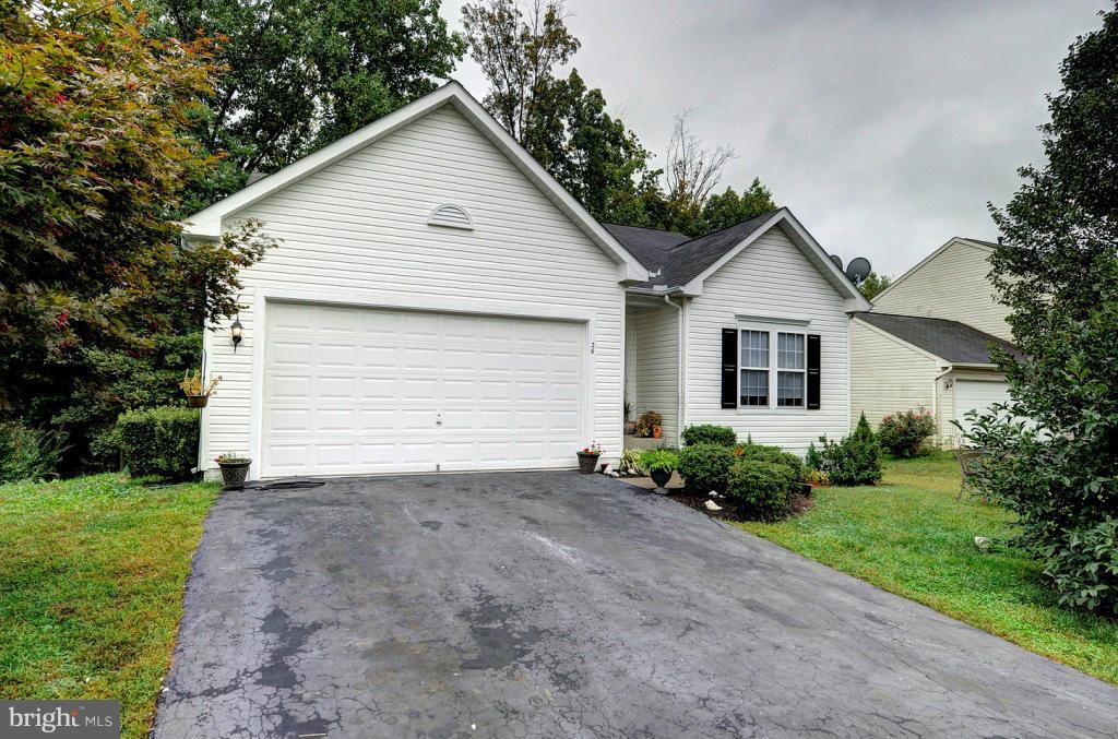 STAFFORD LAKES VILLAGE - Residential