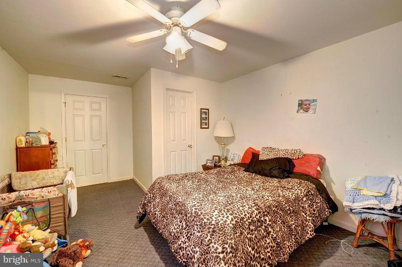 STAFFORD LAKES VILLAGE - Residential