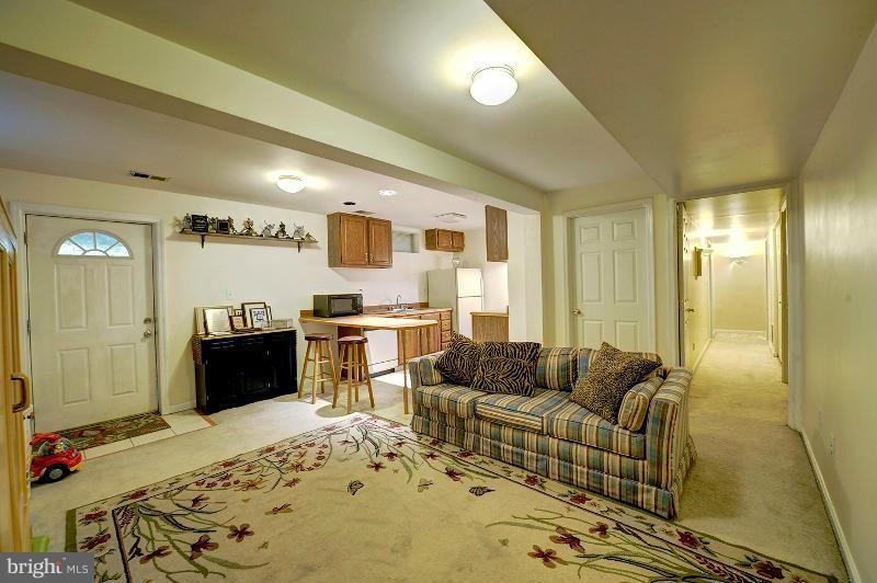 STAFFORD LAKES VILLAGE - Residential