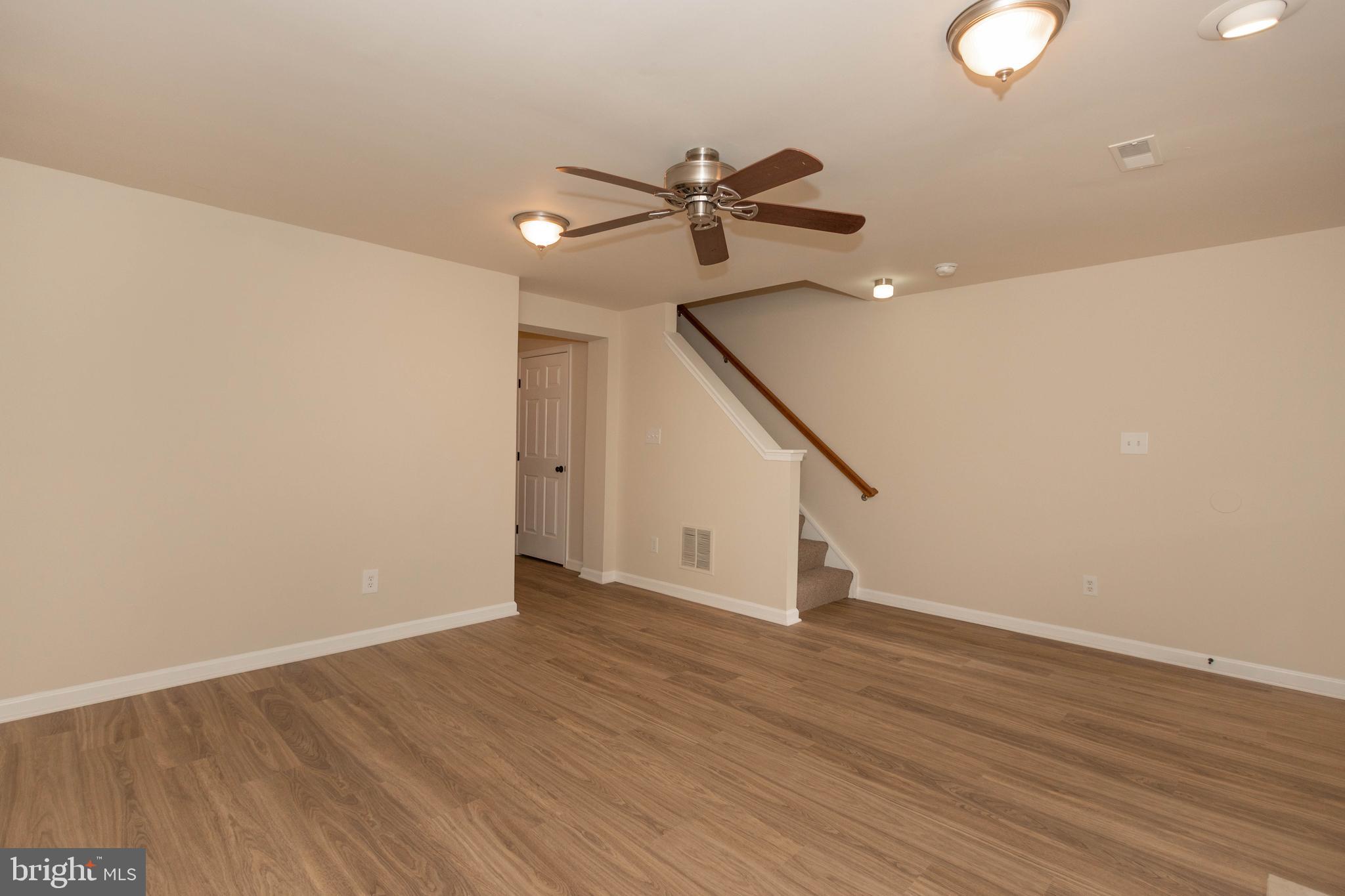 WELLINGTON - Residential Lease