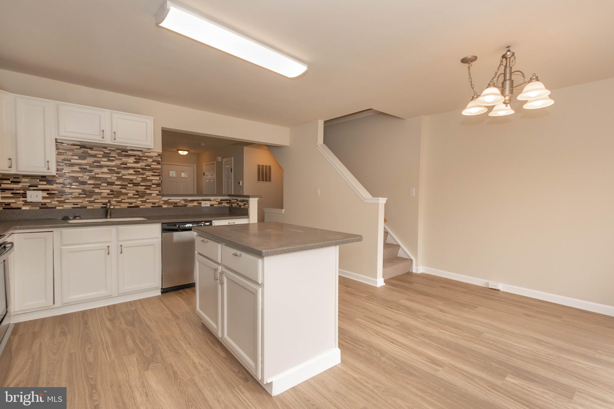 WELLINGTON - Residential Lease