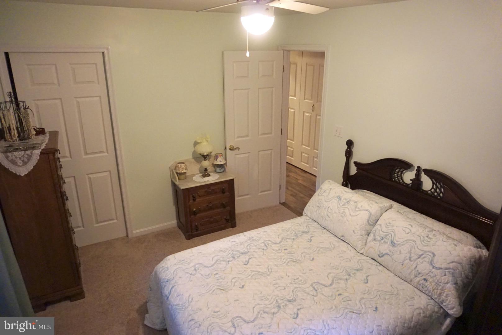 DUTCHMANS COVE - Residential