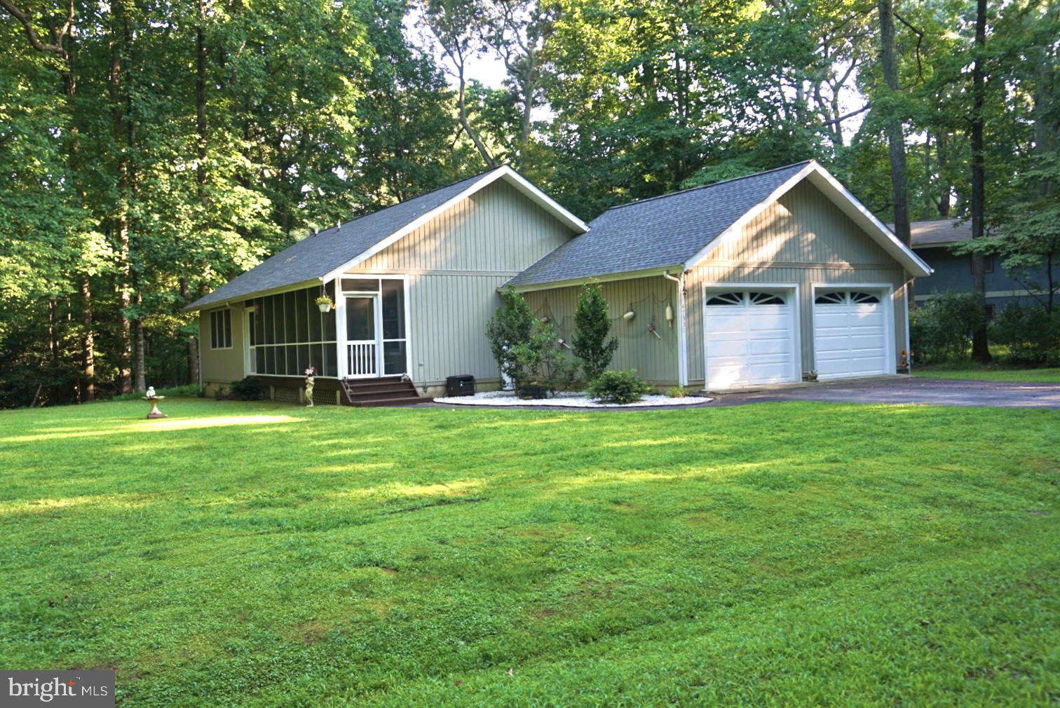 DUTCHMANS COVE - Residential