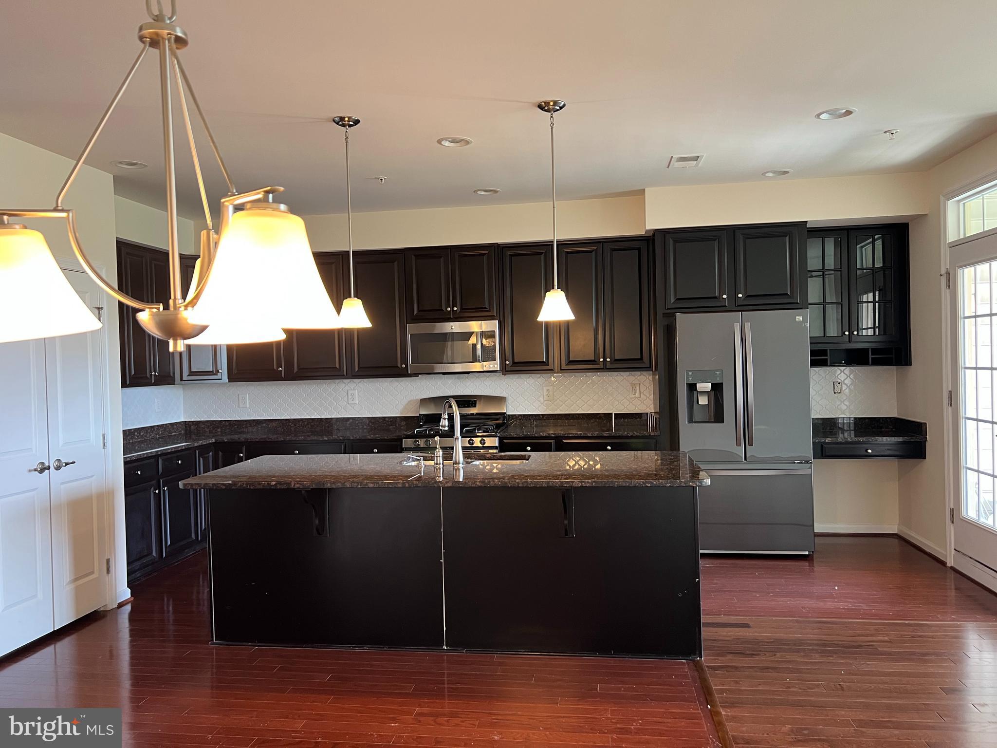 GREENBELT STATION - Residential Lease