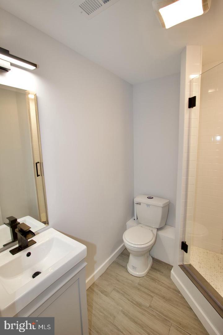 KENSINGTON - Residential Lease