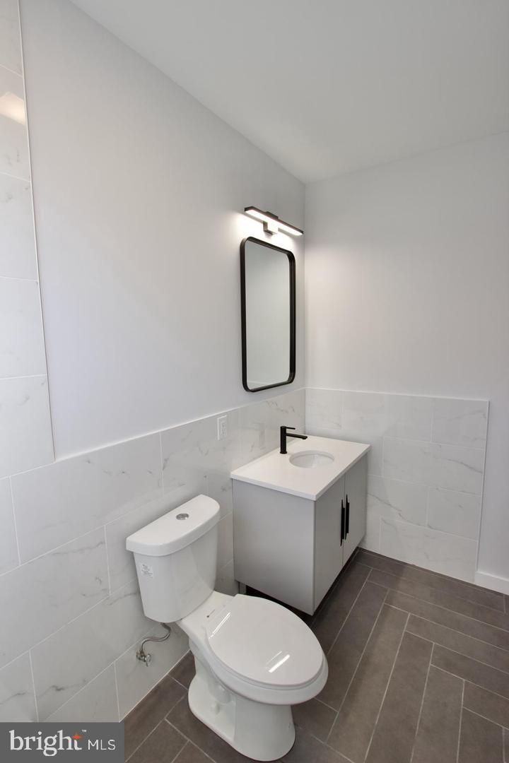 KENSINGTON - Residential Lease