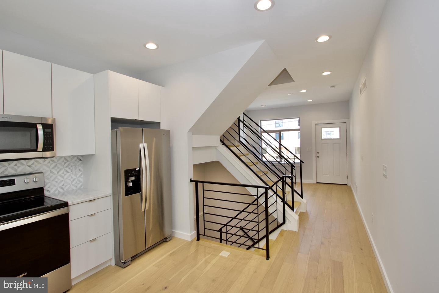 KENSINGTON - Residential Lease