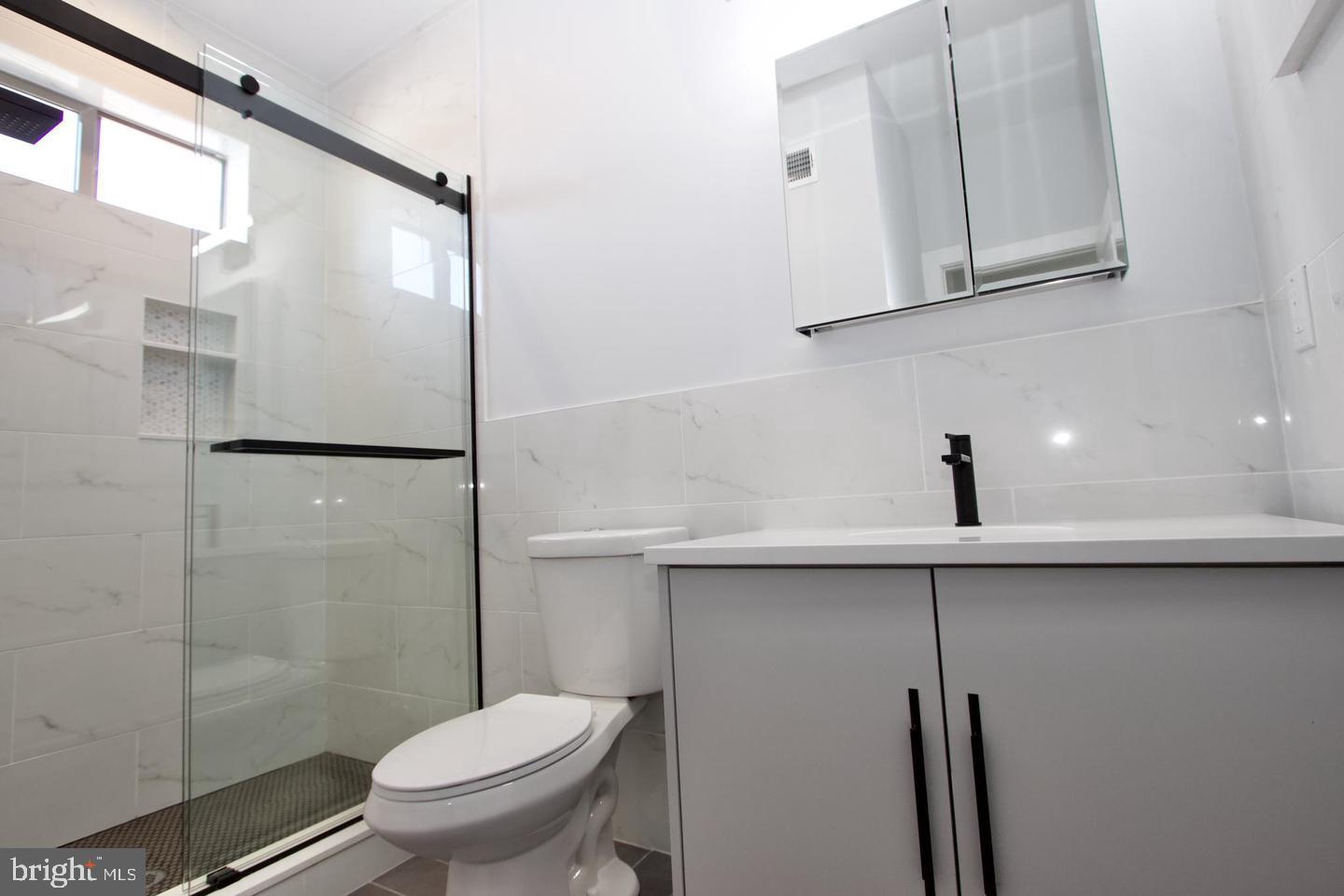 KENSINGTON - Residential Lease