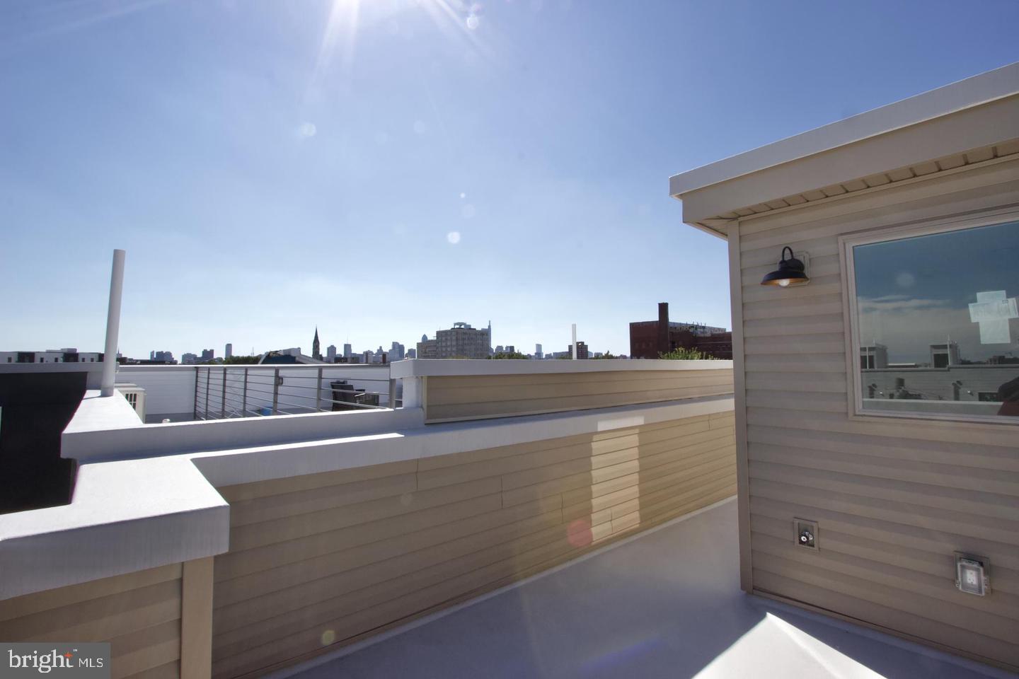 KENSINGTON - Residential Lease