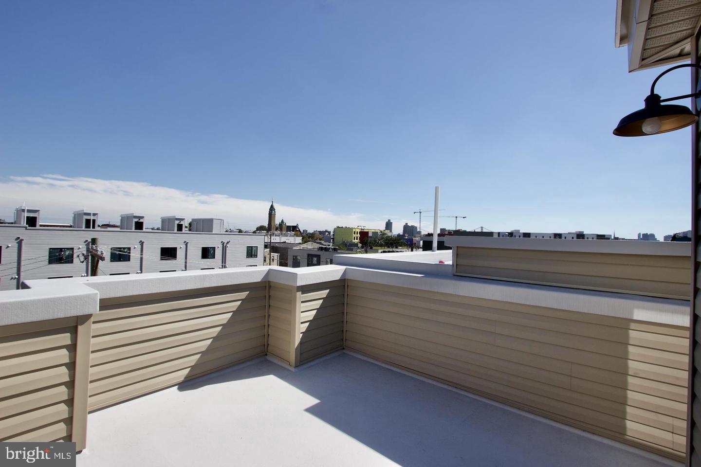 KENSINGTON - Residential Lease