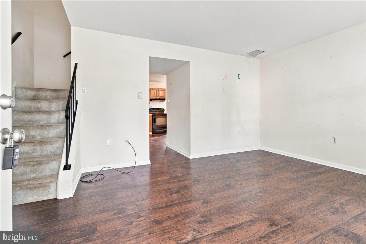 1175 RAVENWOOD ROAD