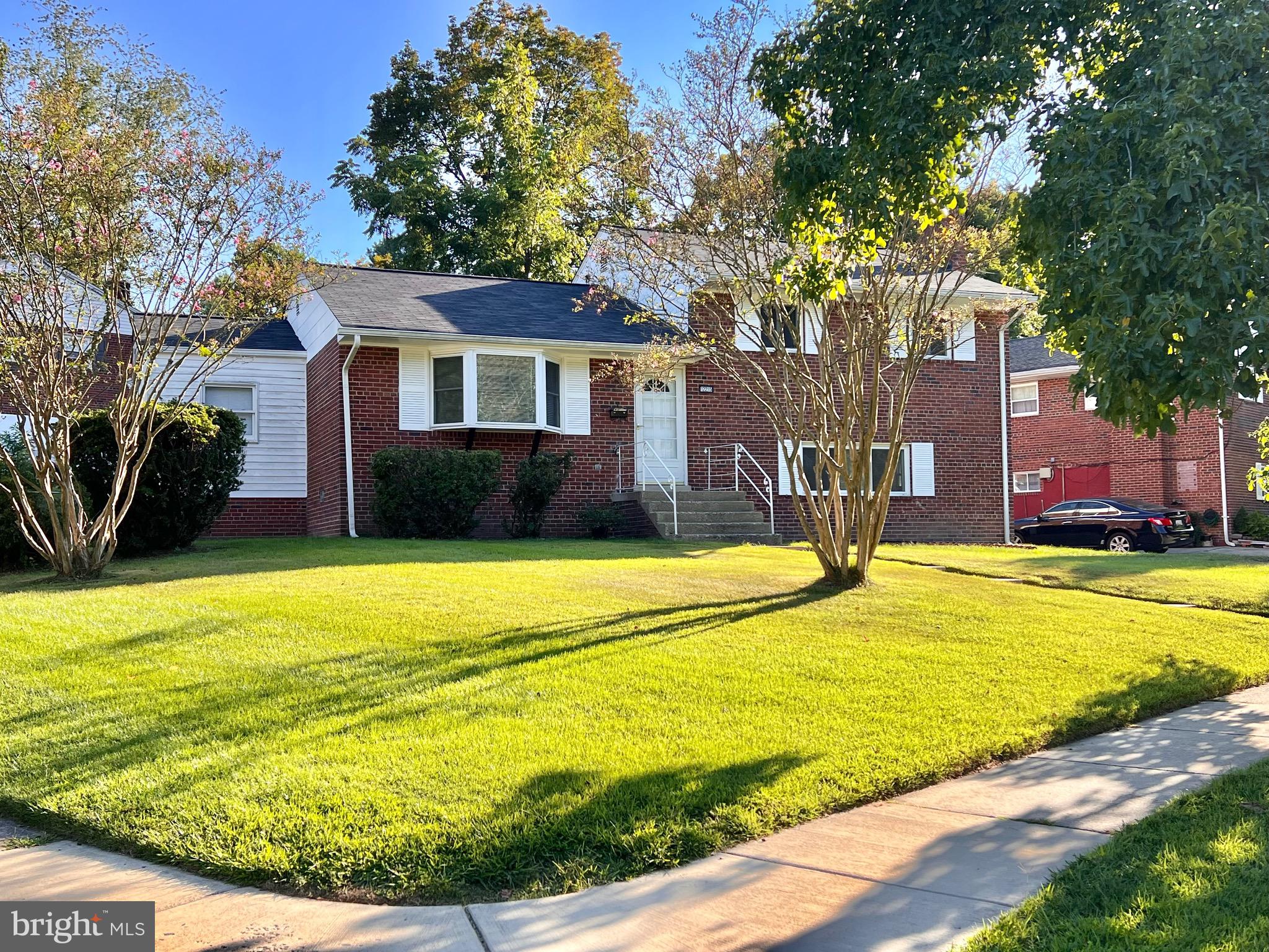 FRANKLIN PARK - Residential Lease