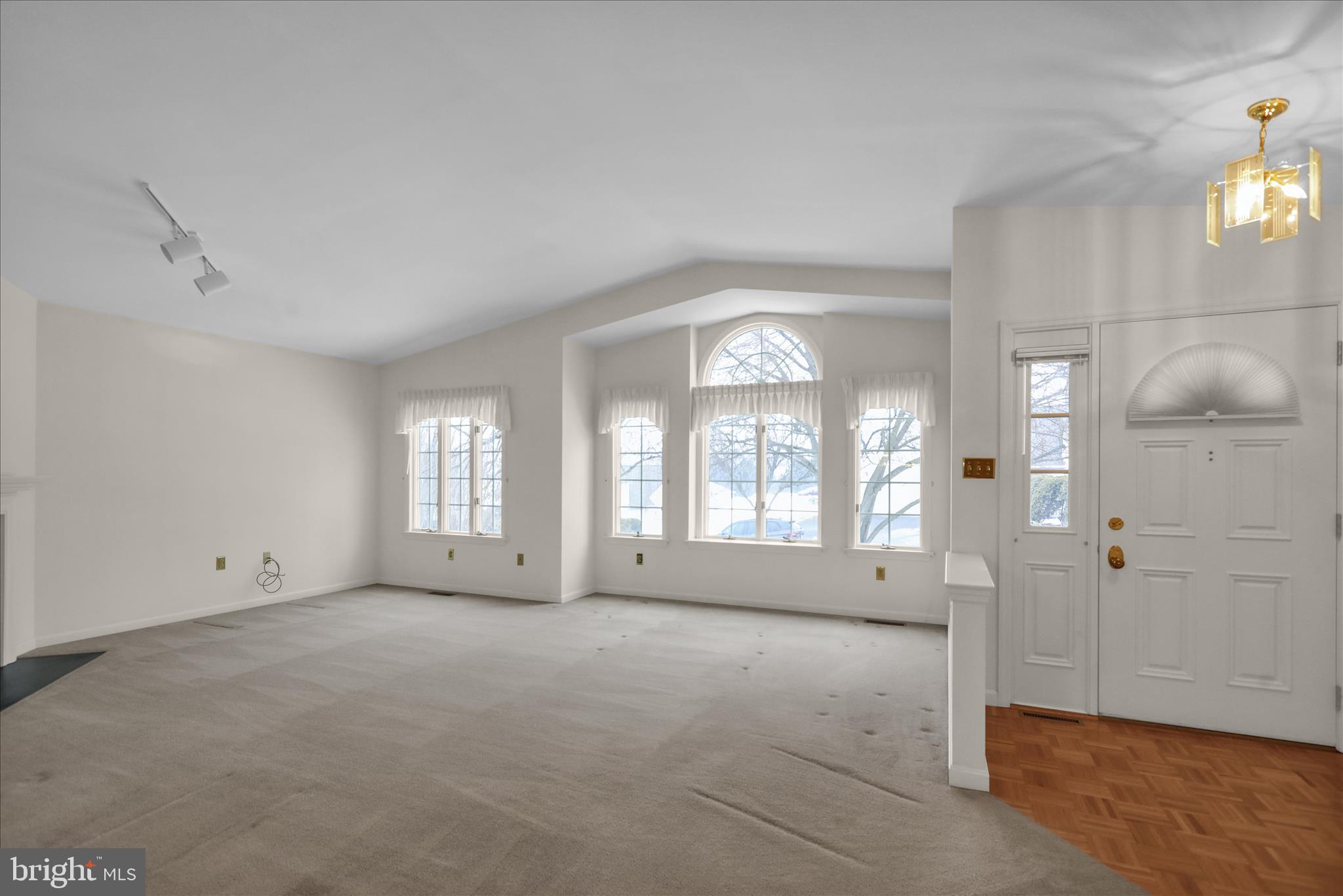 3232 GARFIELD AVENUE