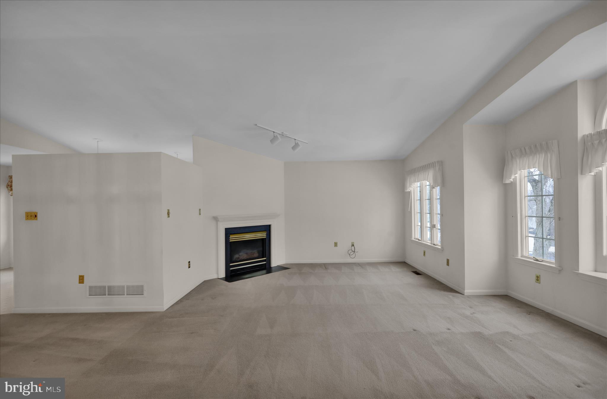 3232 GARFIELD AVENUE