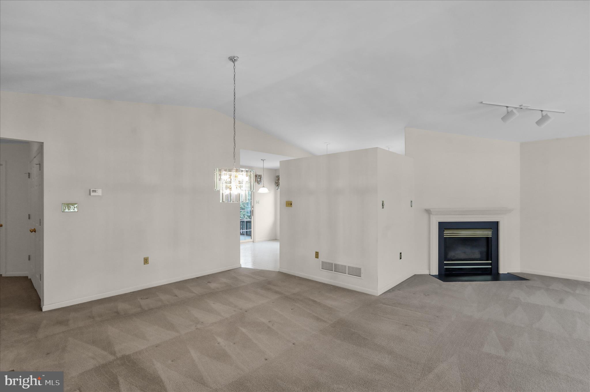 3232 GARFIELD AVENUE