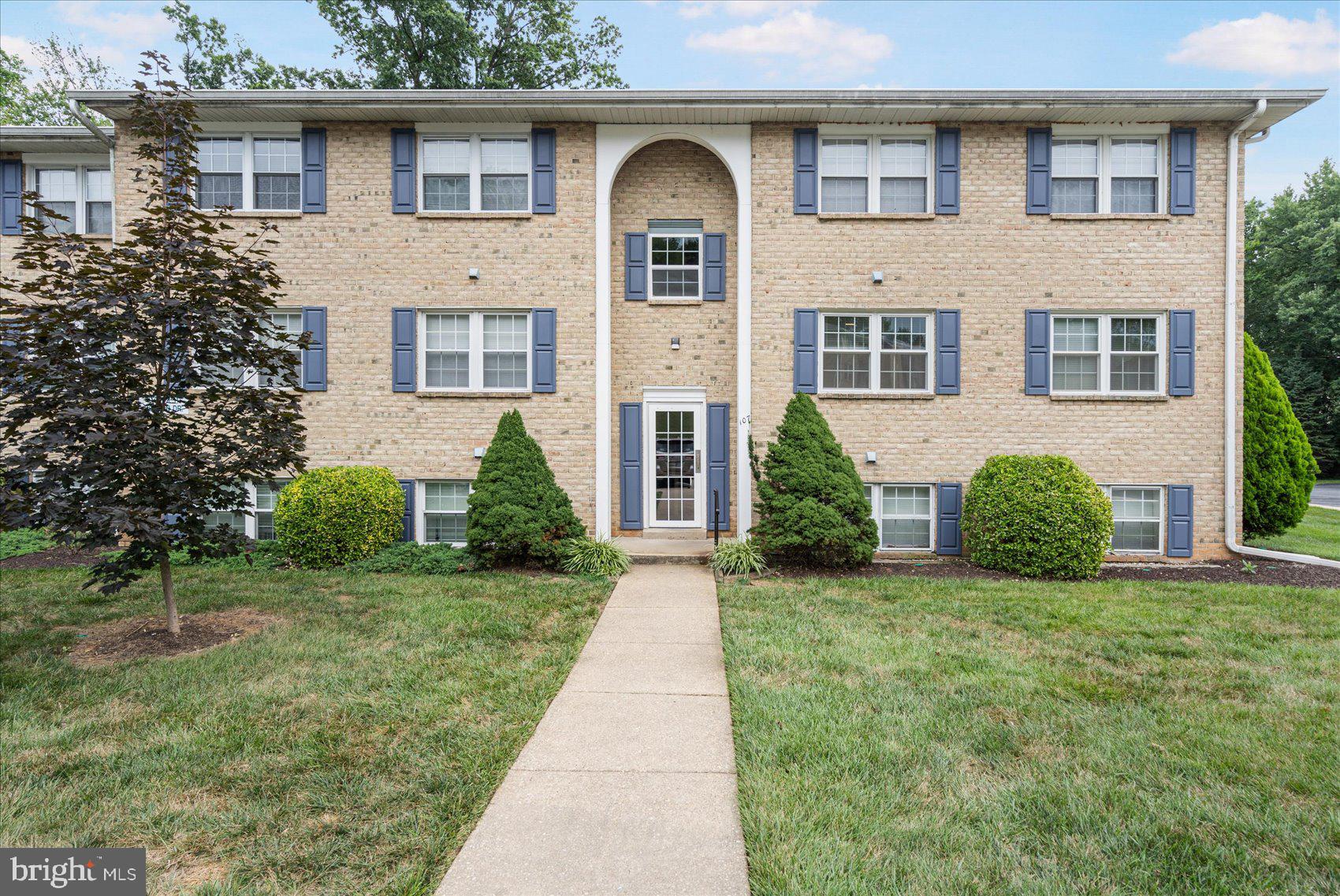 HICKORY HILLS CONDOMINIUMS - Residential