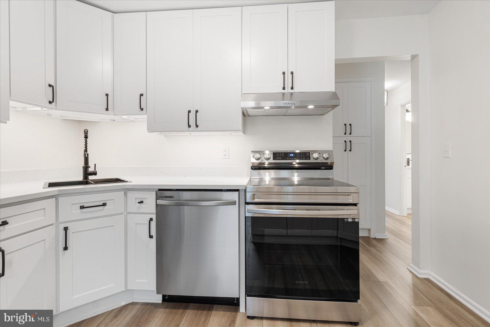 HICKORY HILLS CONDOMINIUMS - Residential