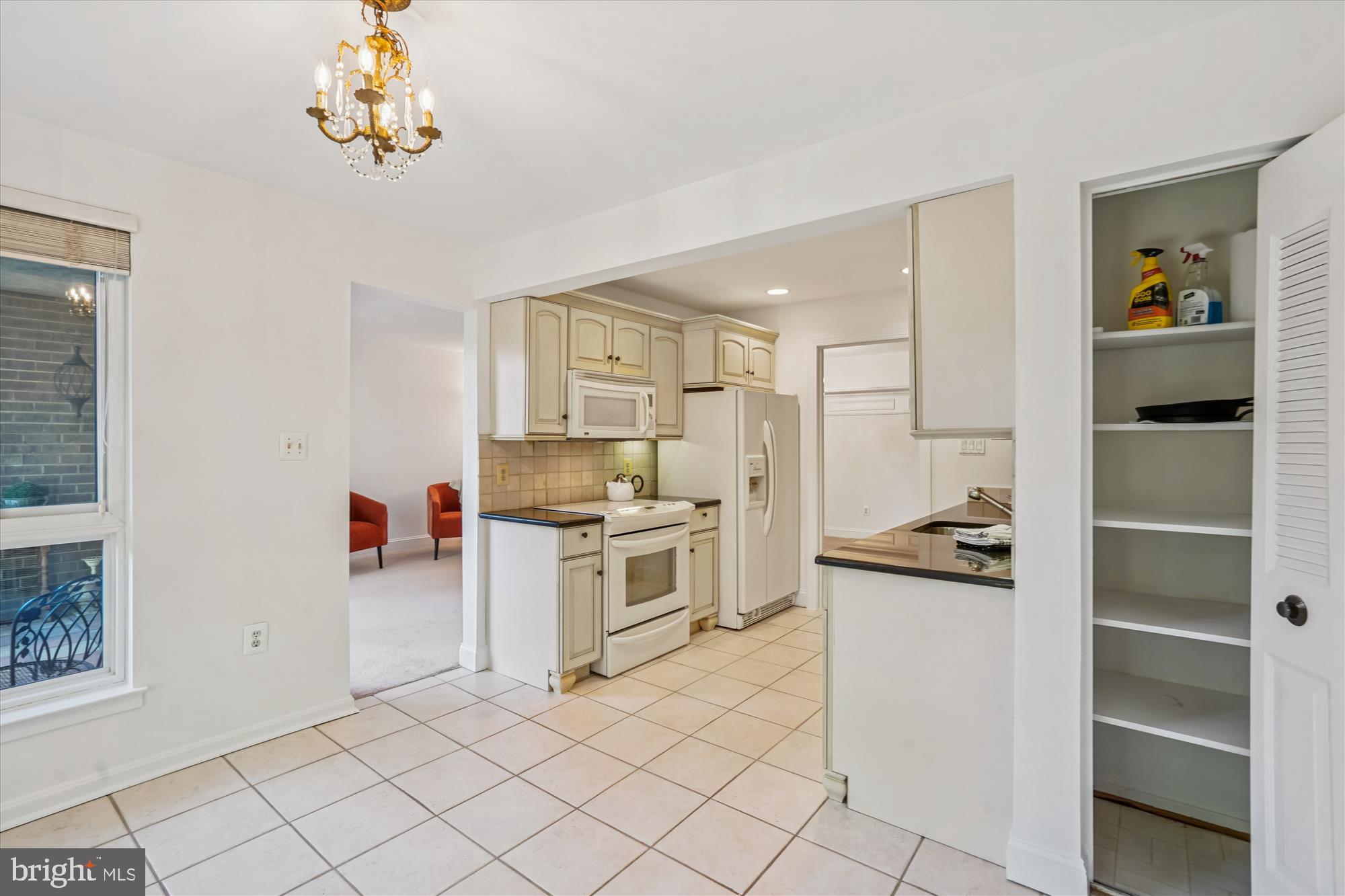 JEFFERSON MEWS - Residential