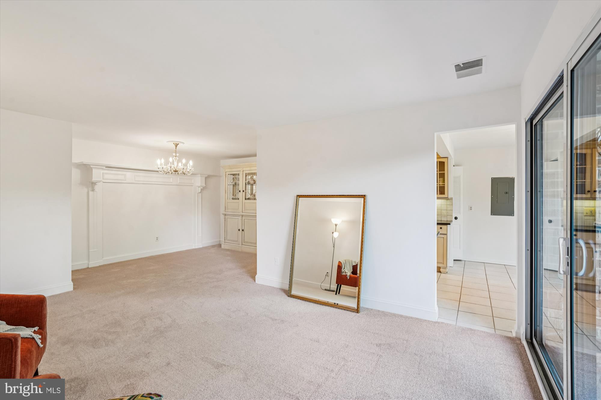 JEFFERSON MEWS - Residential