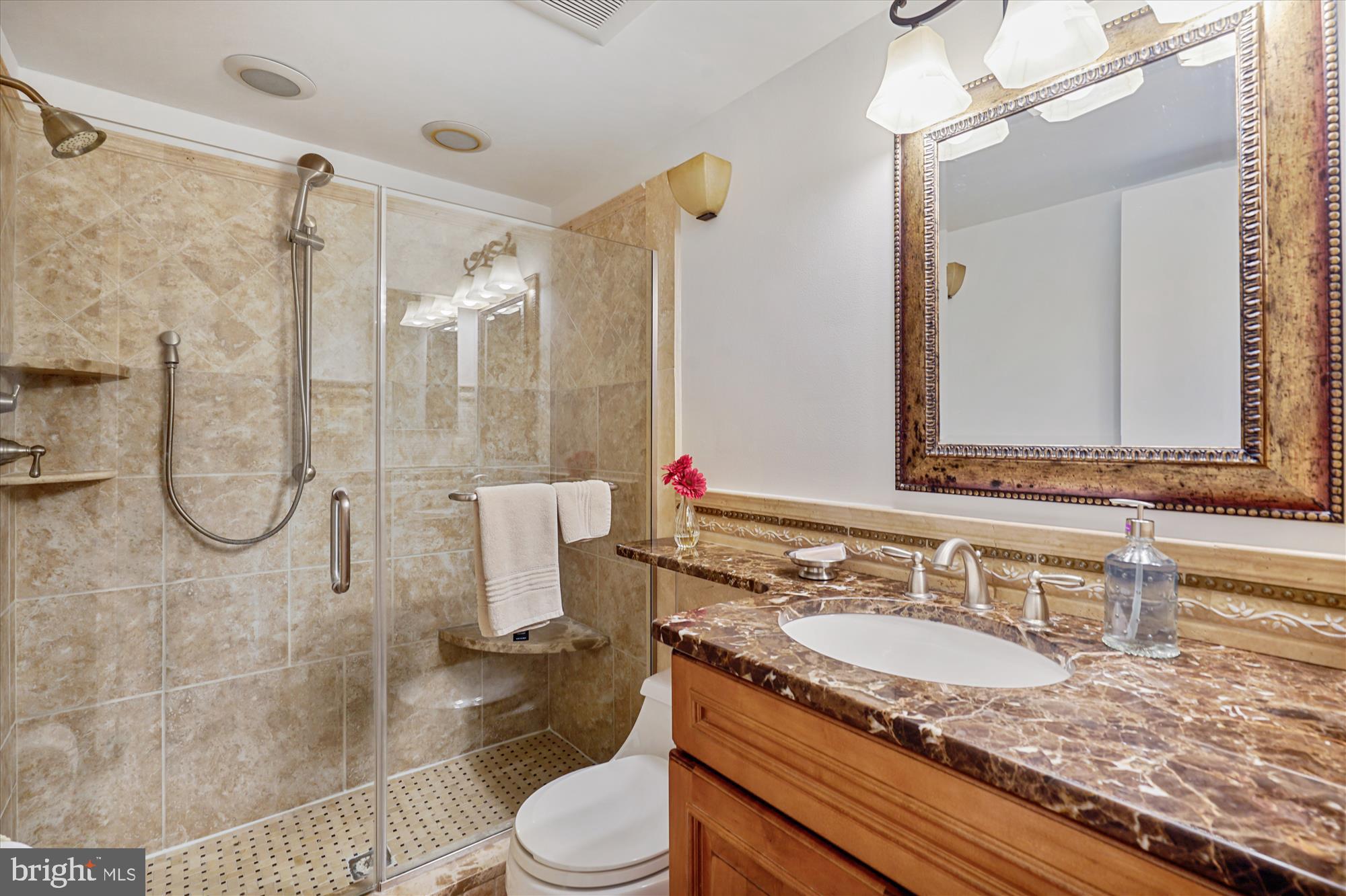 JEFFERSON MEWS - Residential