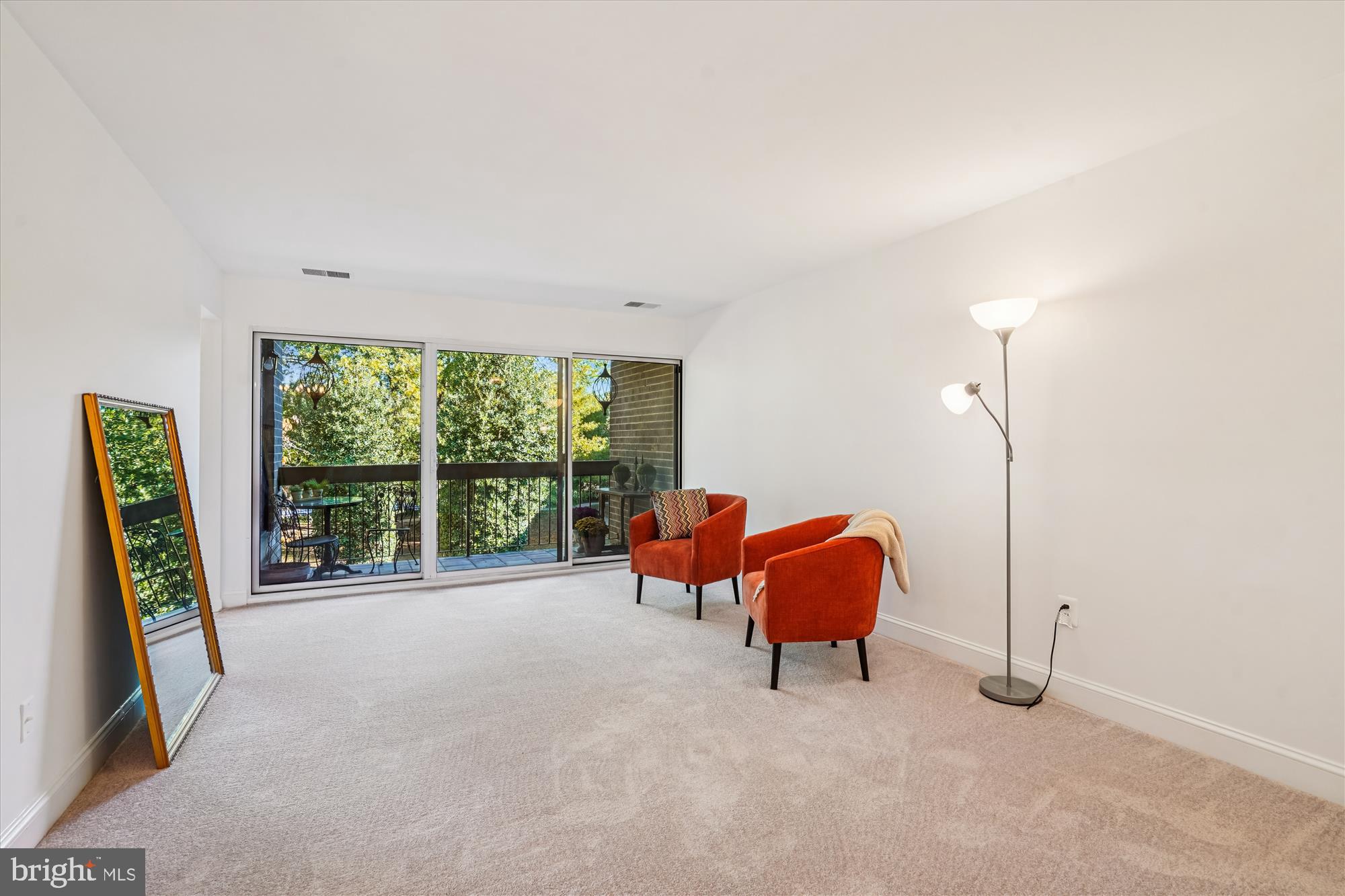 563 FLORIDA AVENUE 102