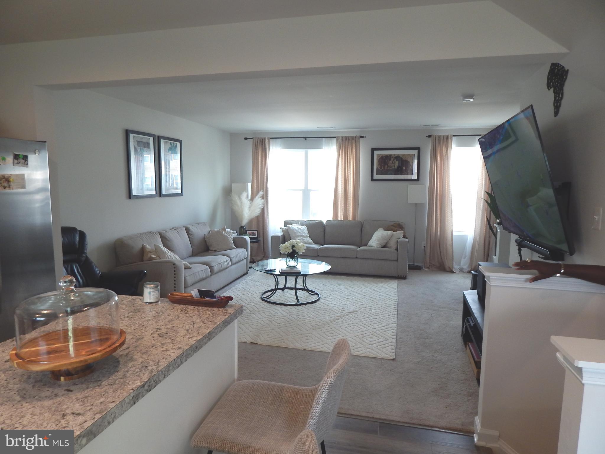 THE LAKES AT MARTINSBURG - Residential Lease