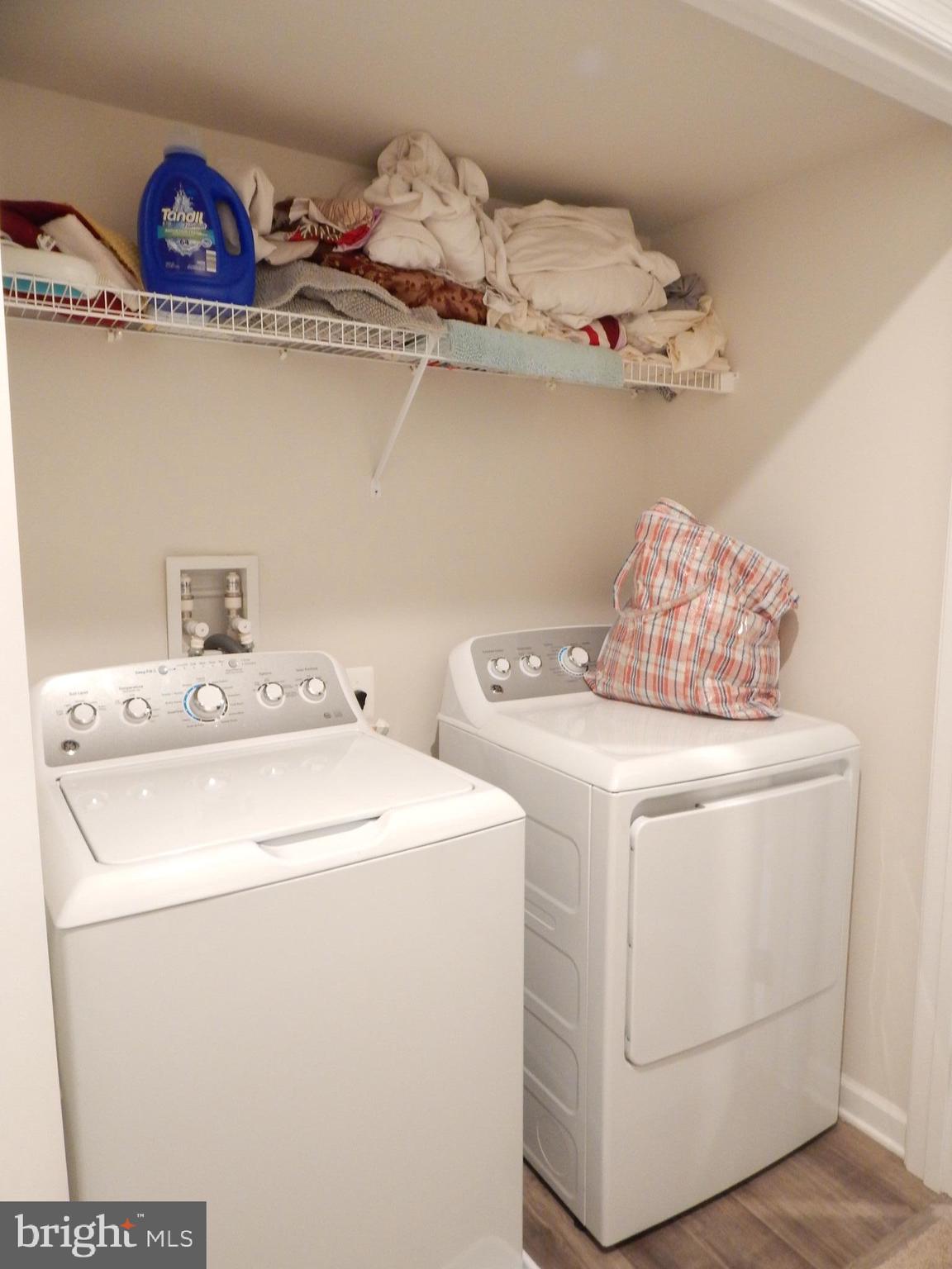 THE LAKES AT MARTINSBURG - Residential Lease