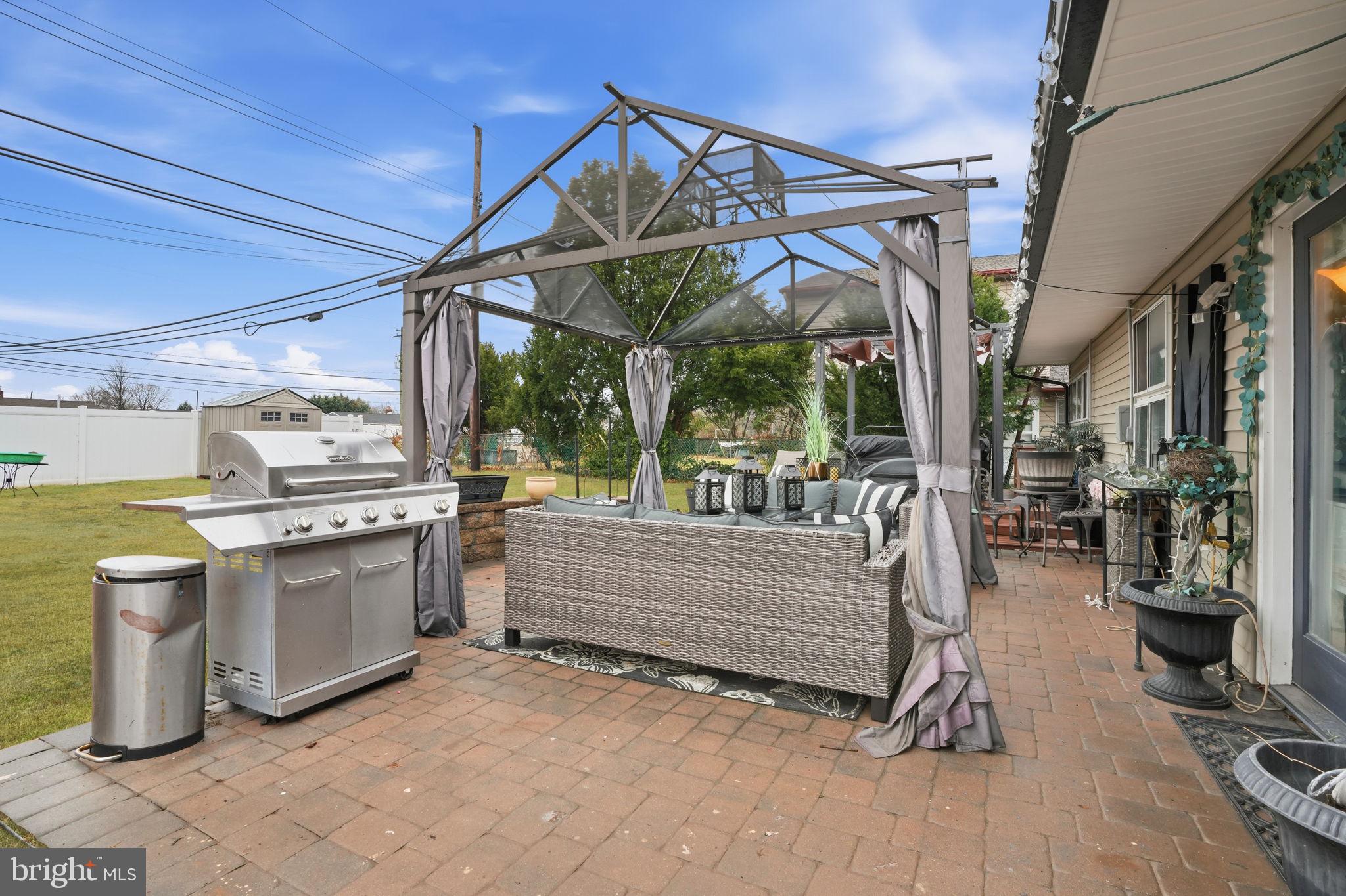 CRABTREE HOLLOW - Residential