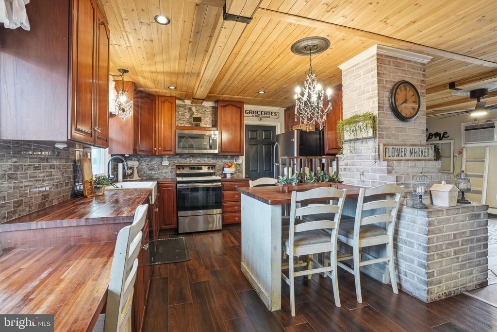 Photo of 165 Crabtree Drive, LEVITTOWN, PA 19055 (MLS # PABU2111446)