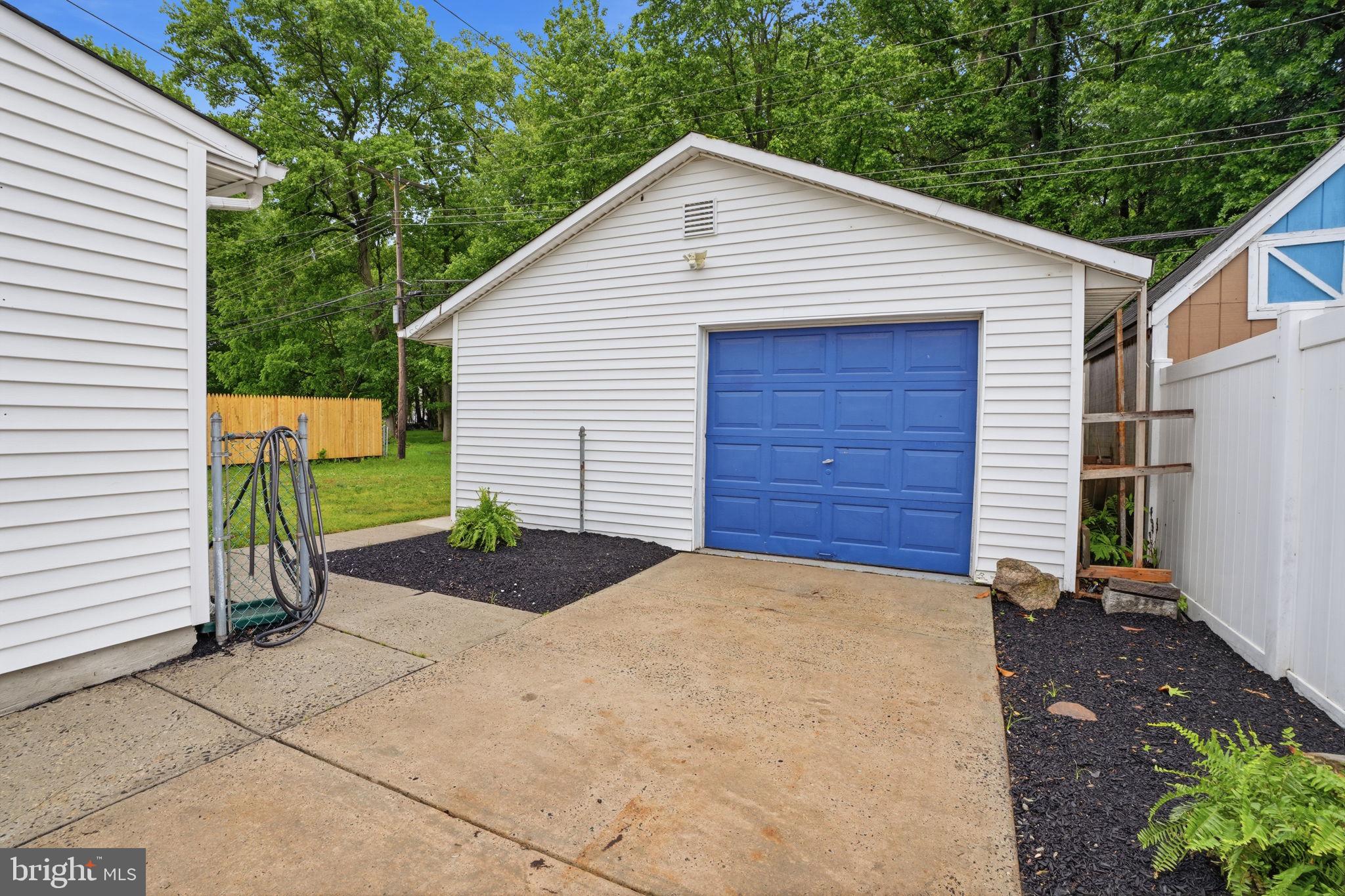 MARGO GDNS - Residential