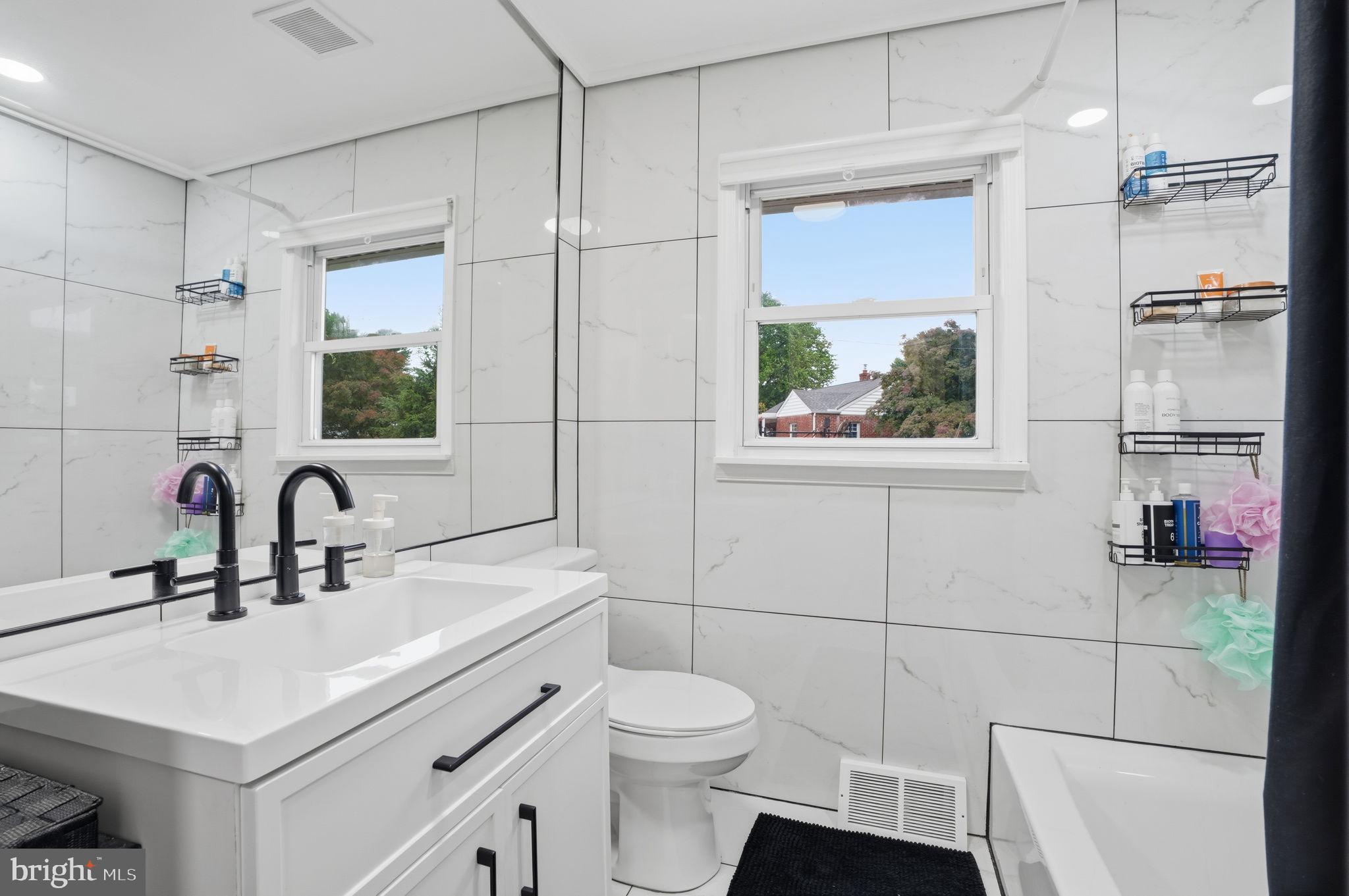 MARGO GDNS - Residential