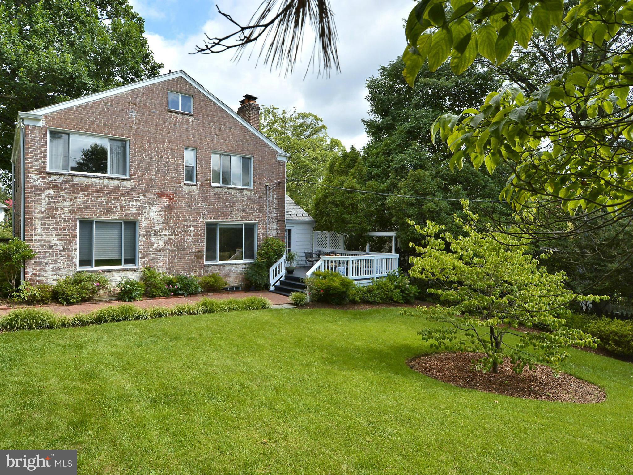 MONTICELLO PARK - Residential