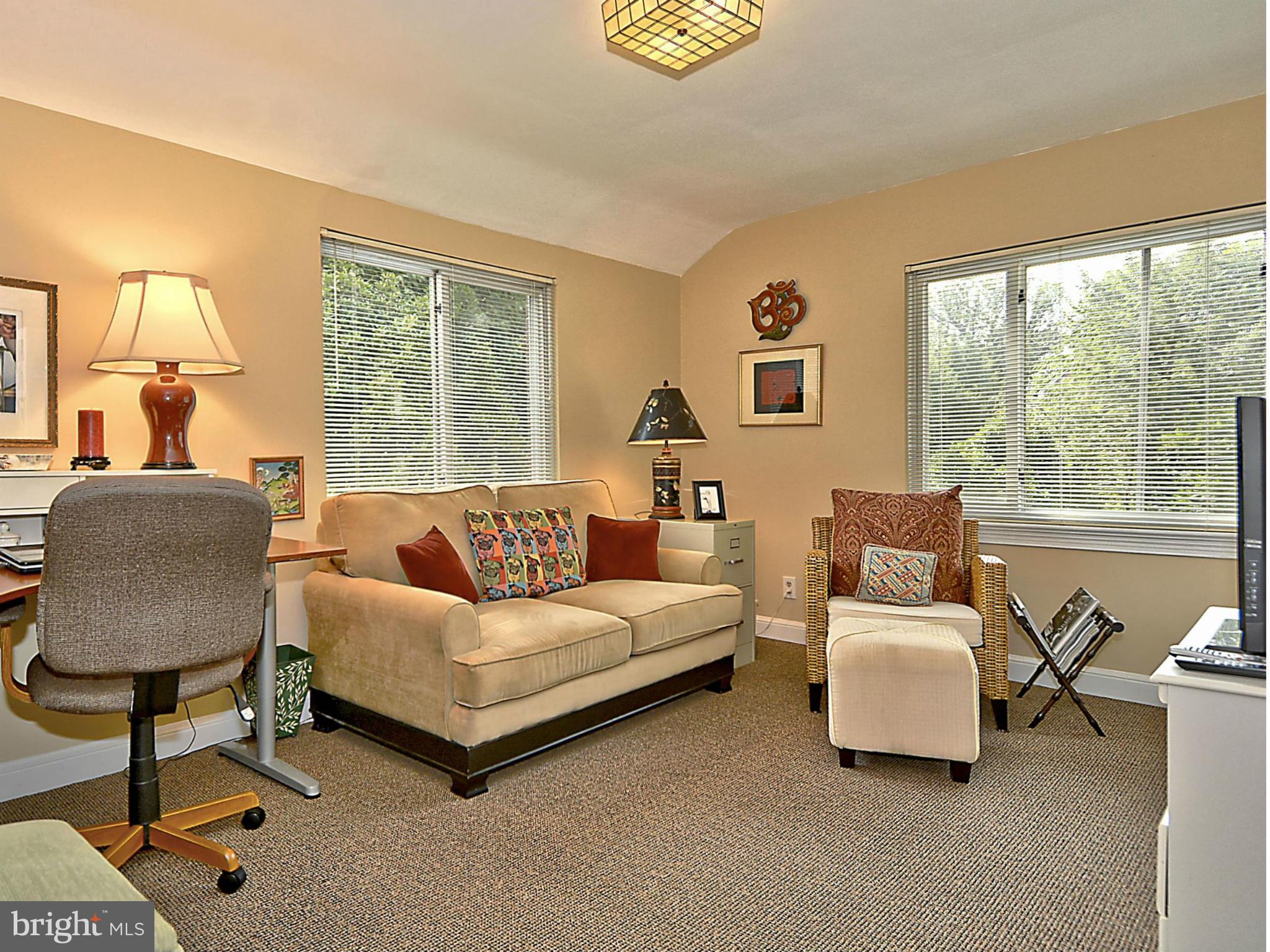 MONTICELLO PARK - Residential