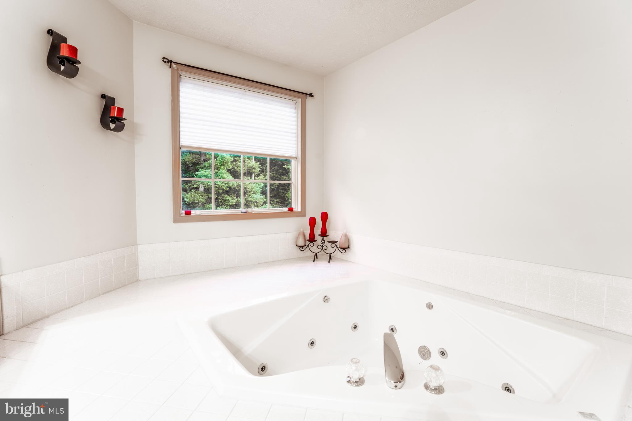 WOODLAND RUN - Residential