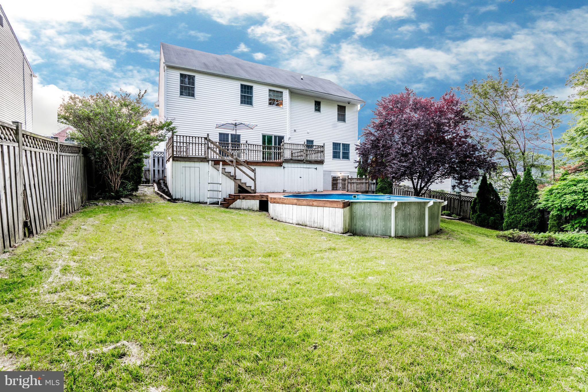 WOODLAND RUN - Residential