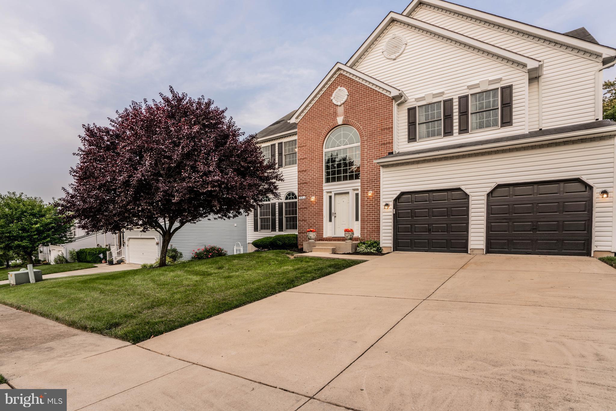 WOODLAND RUN - Residential