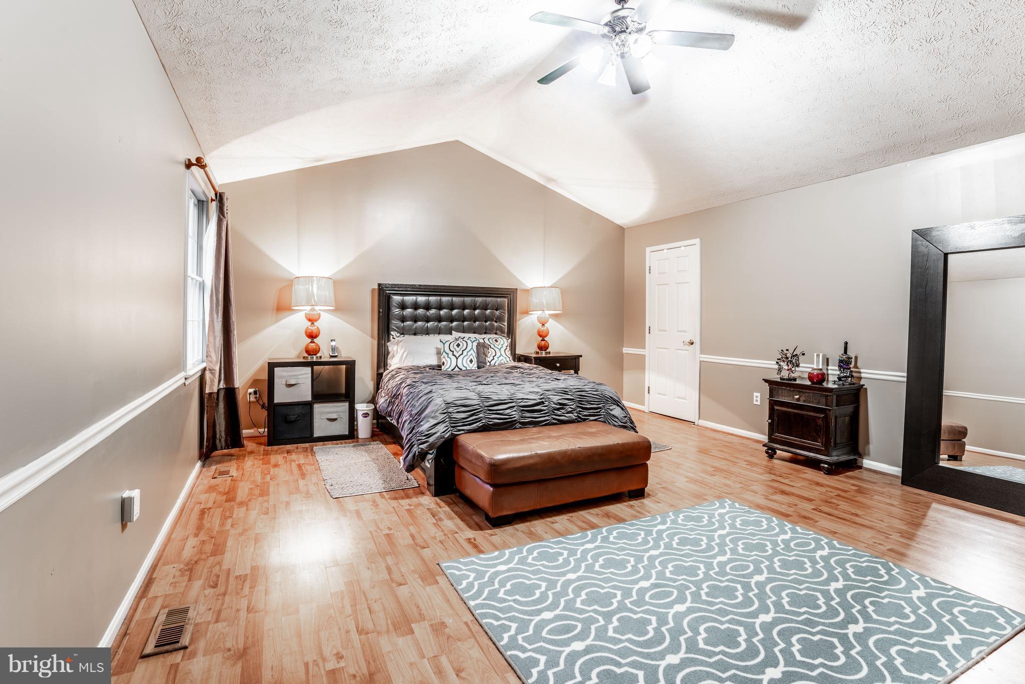 WOODLAND RUN - Residential