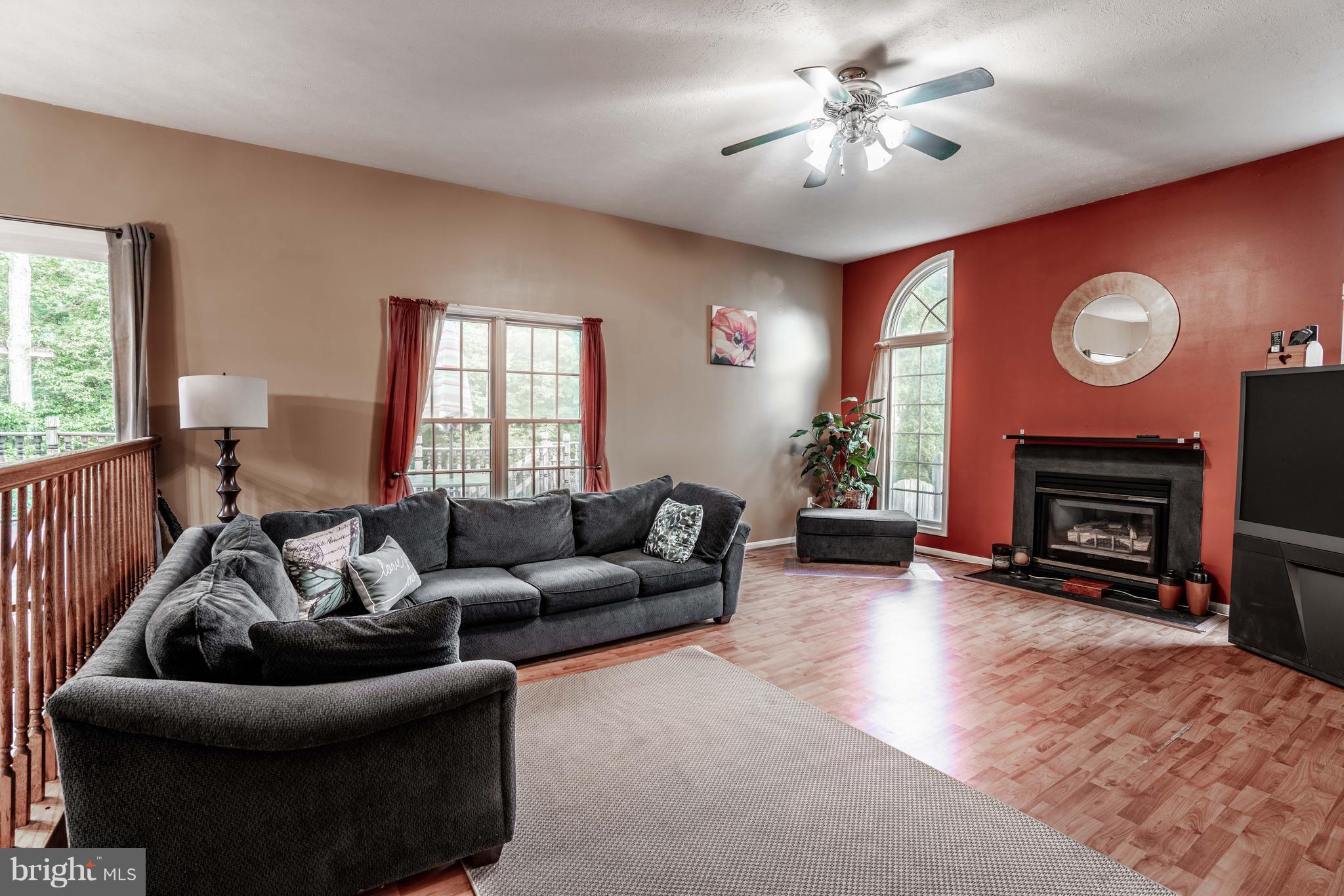 WOODLAND RUN - Residential