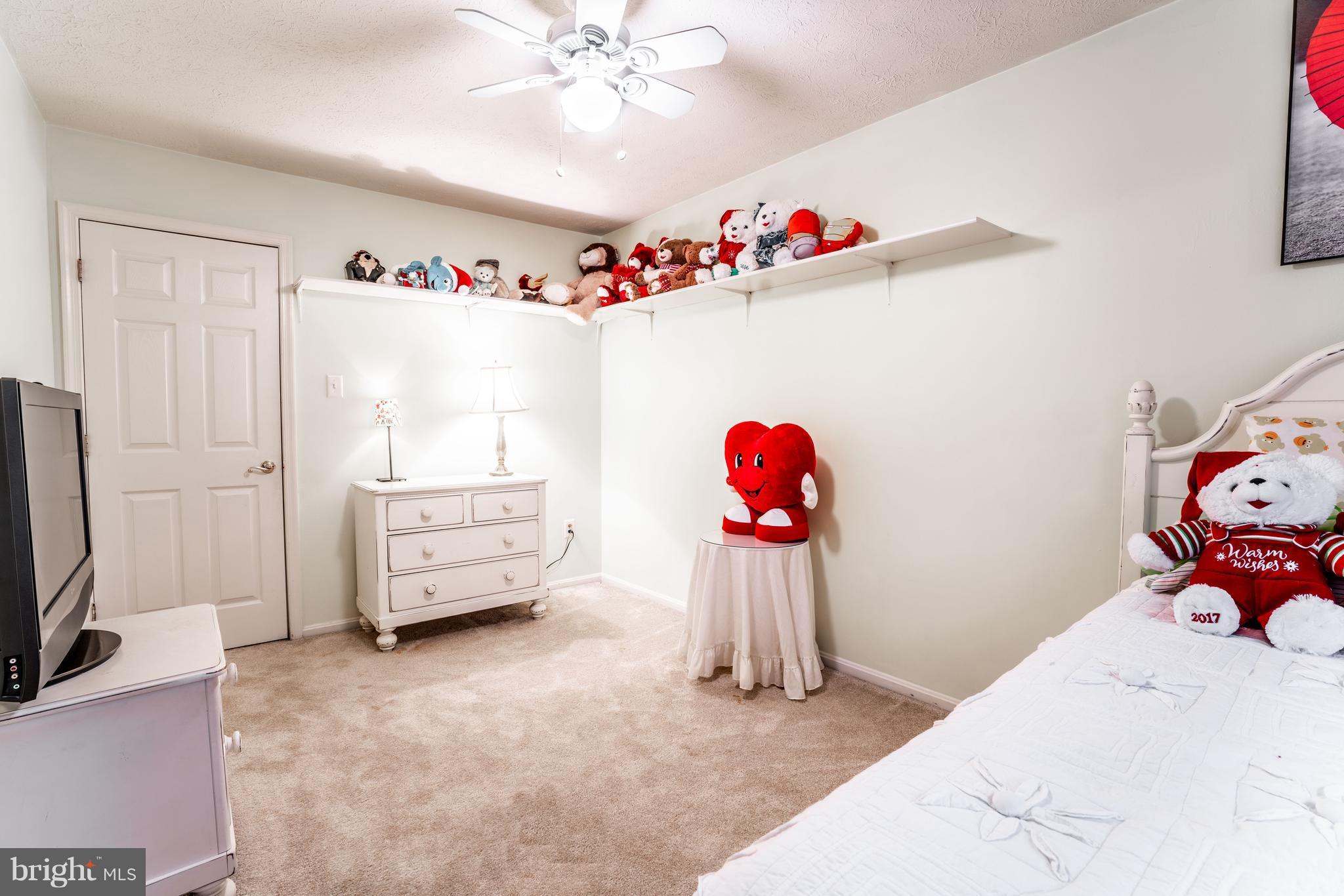 WOODLAND RUN - Residential