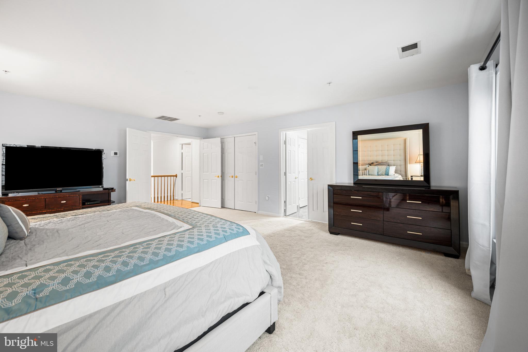 OAK CREEK CLUB - Residential