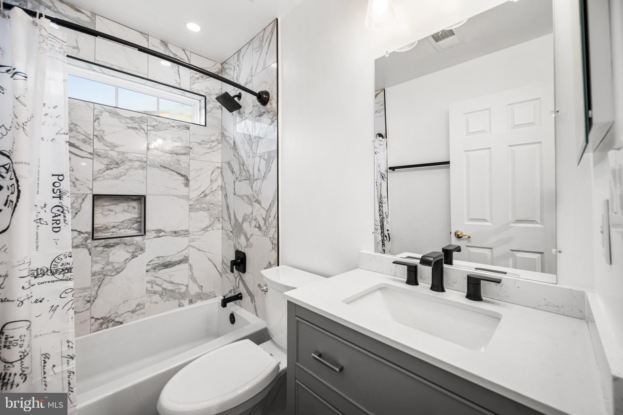 OAK CREEK CLUB - Residential