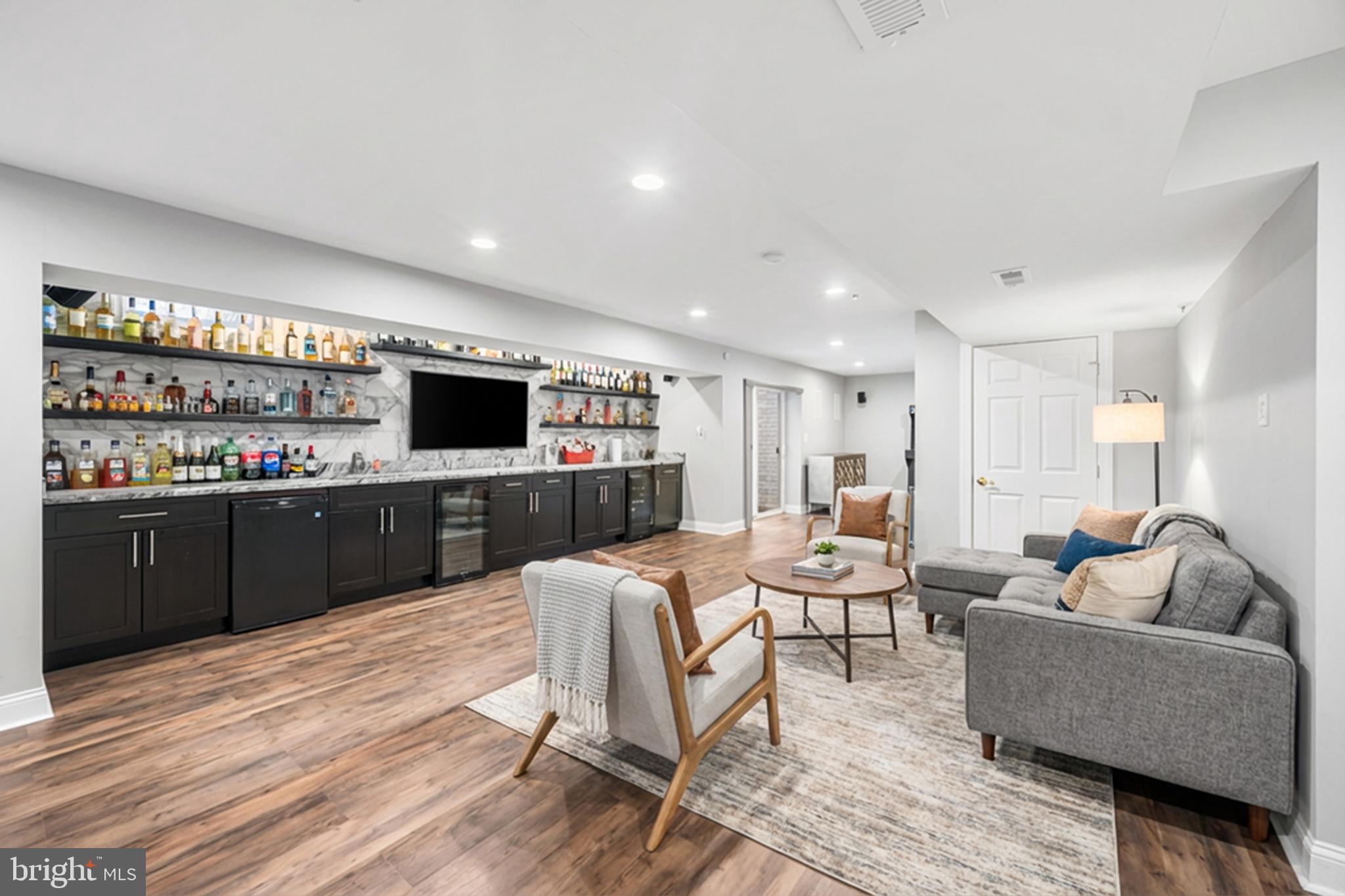 OAK CREEK CLUB - Residential